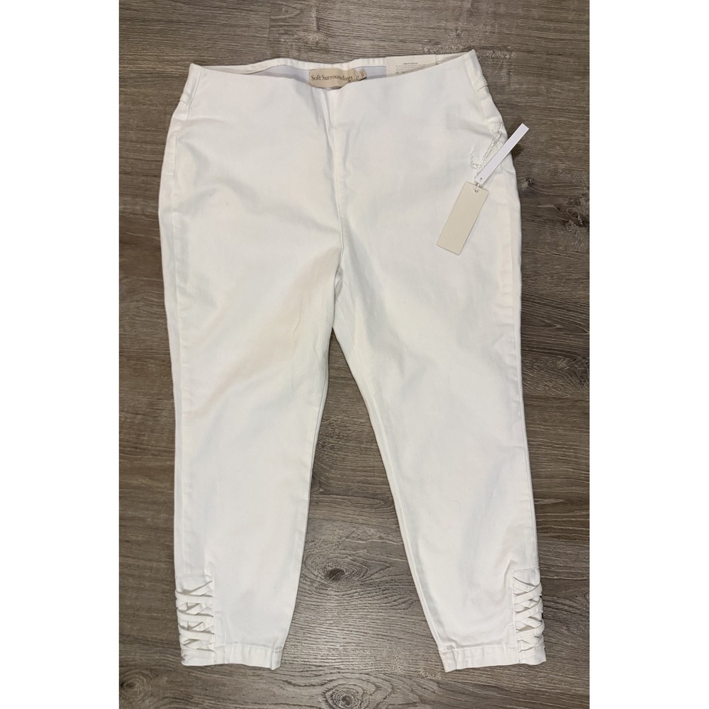 NWT Soft Surroundings Ultimate Denim Pull On Straight Leg Crop White Jeans Sz L